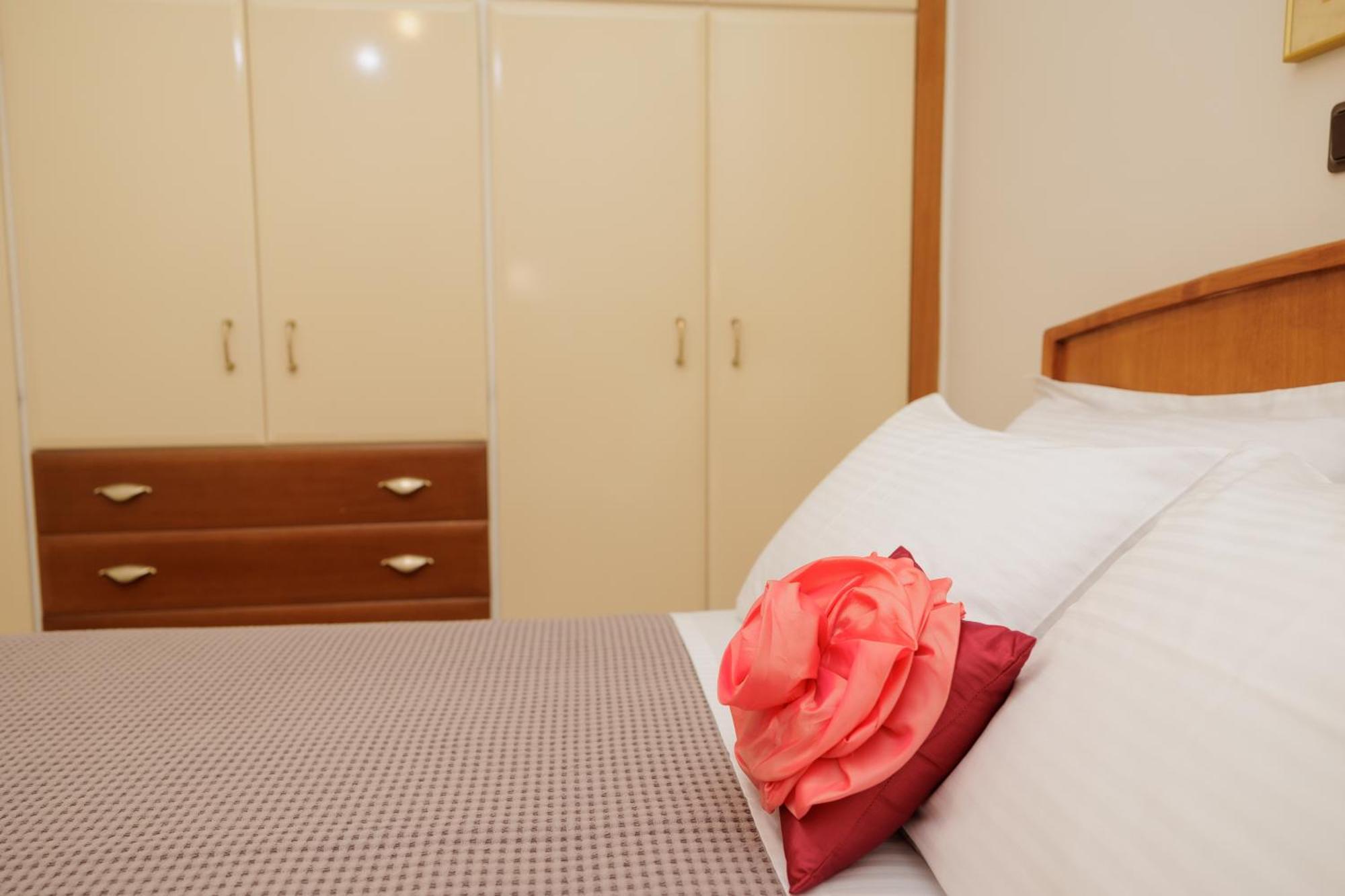 Maira Cozy Apartment สปาร์ติ ภายนอก รูปภาพ